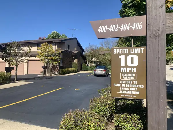 400 Sheffield ROAD #5, Waukesha, WI 53186