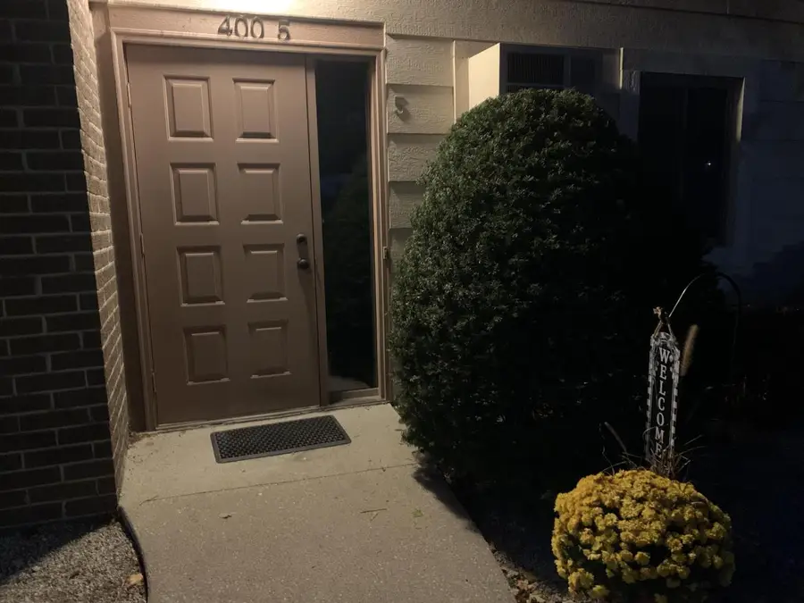 400 Sheffield ROAD #5, Waukesha, WI 53186 - Image #3