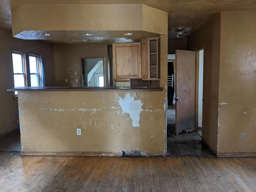 5527 N 34th STREET, Milwaukee, WI 53209 - Image #2