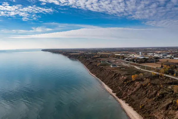 1216 SHIELING LANE #Lt21, Port Washington, WI 53074