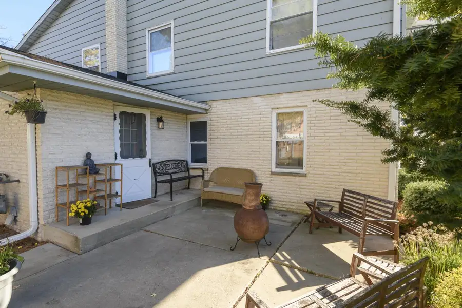 1337 Camden WAY #2, Waukesha, WI 53186 - Image #2