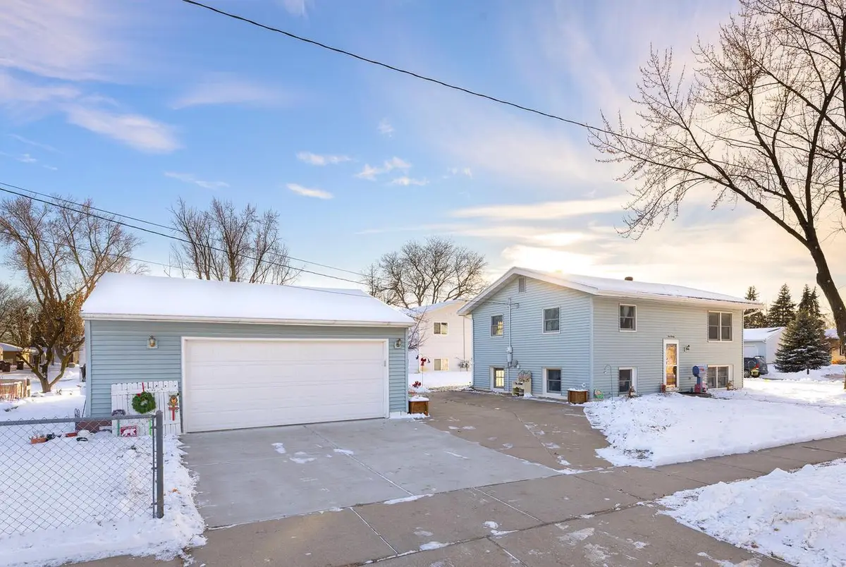 1020 Lake STREET, Onalaska, WI 54650 - Image #1