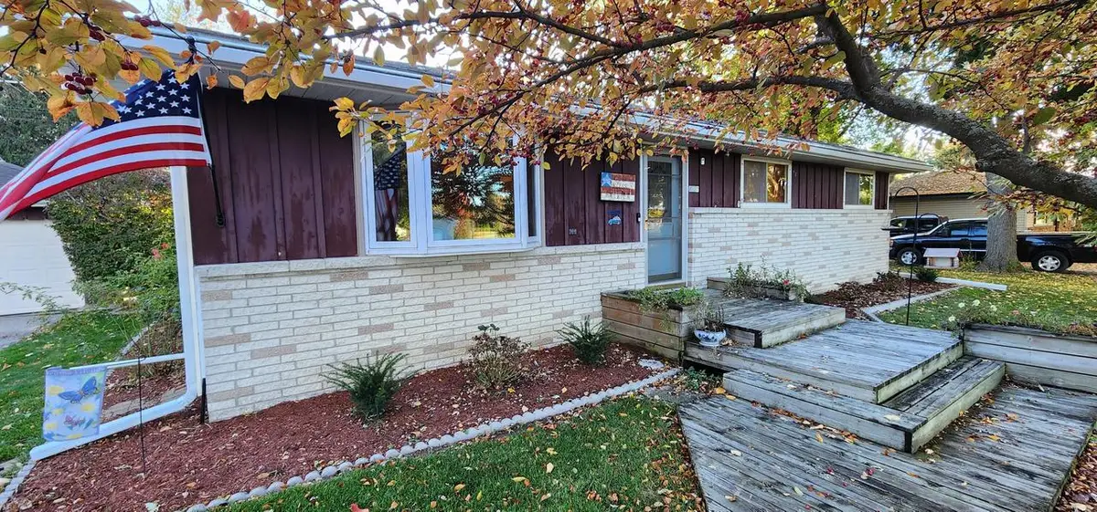 W277 Madison AVENUE, Oconomowoc, WI 53066 - Image #1