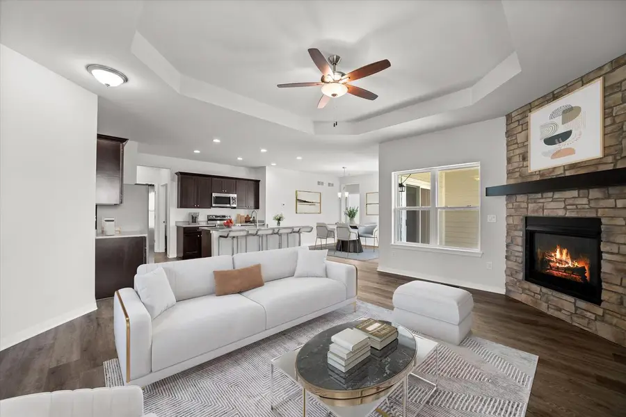 807 Bridlewood DRIVE #11, Hartford, WI 53027 - Image #3