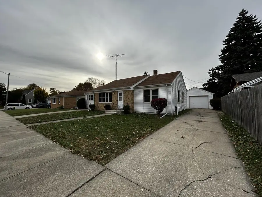 2614 Drexel AVENUE, Racine, WI 53403 - Image #3