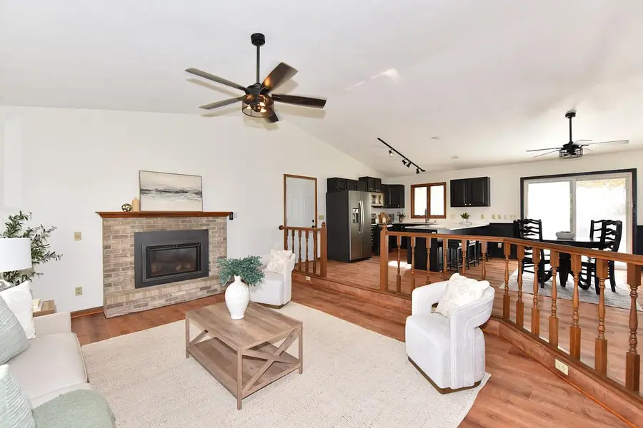 2133 Ontario DRIVE, Janesville, WI 53545 - Image #2