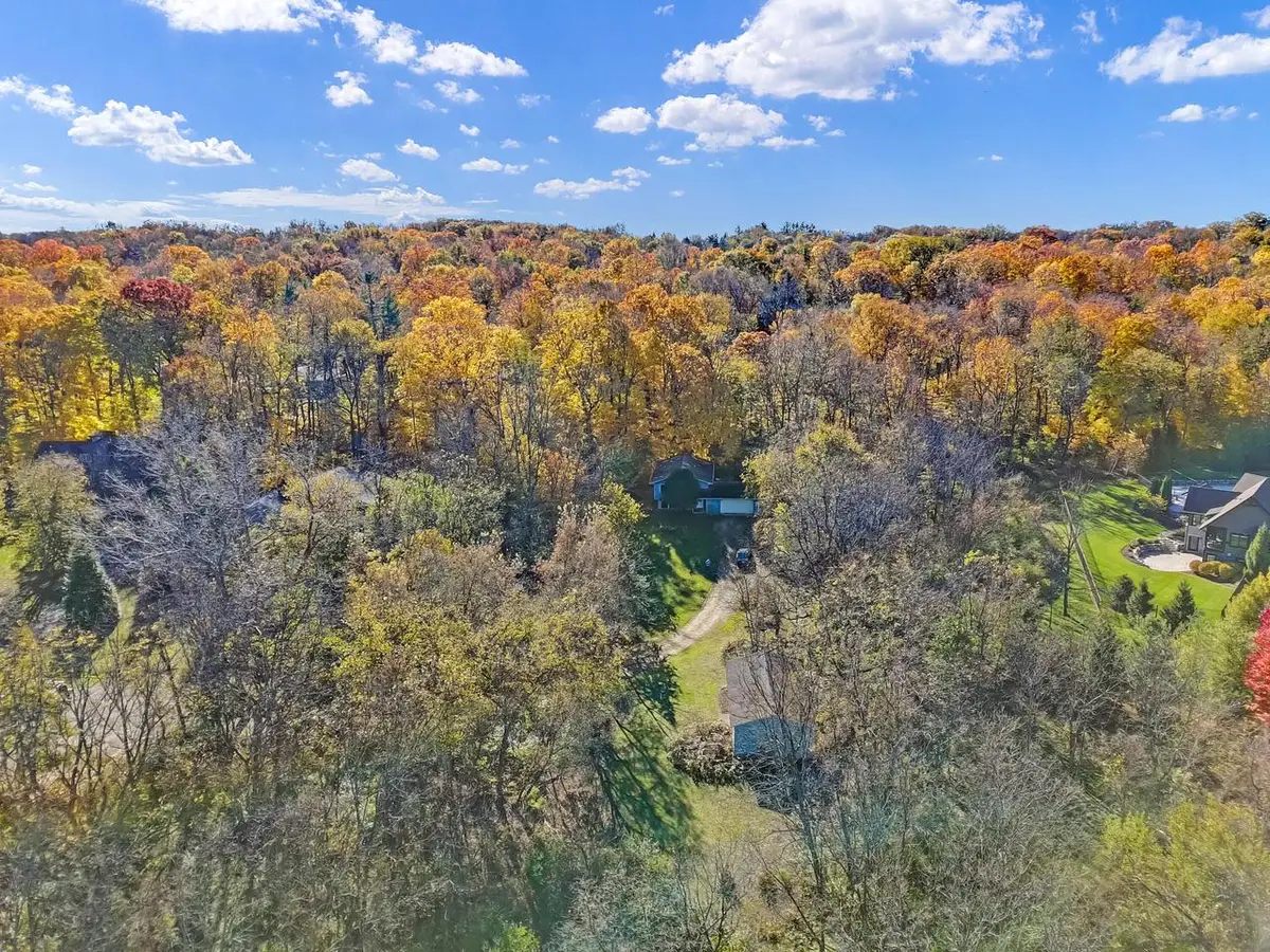 W3523 Oakwood DRIVE, Lake Geneva, WI 53147 - Image #1
