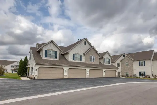 1106 Stratford COURT #102, Mount Pleasant, WI 53406