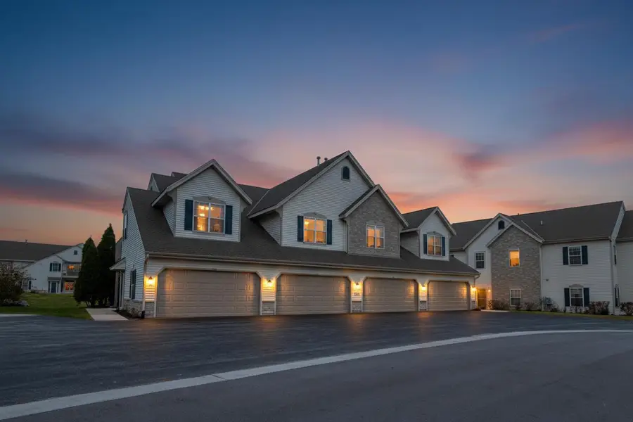 1106 Stratford COURT #102, Mount Pleasant, WI 53406 - Image #2