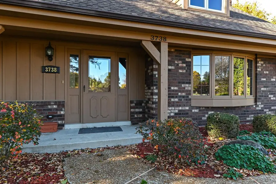 3738 Warren CIRCLE, Mount Pleasant, WI 53405 - Image #3