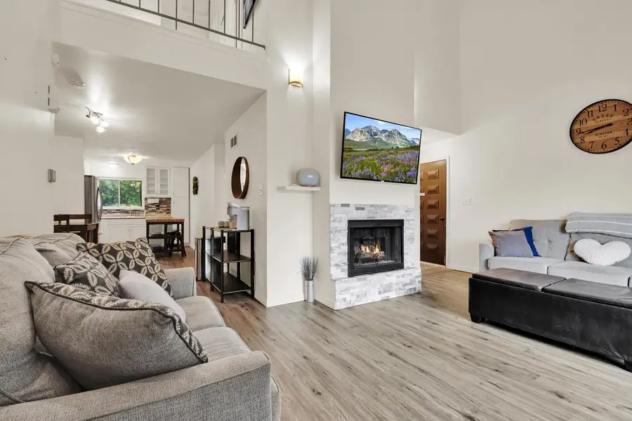 3971 W College AVENUE, Milwaukee, WI 53221 - Image #2