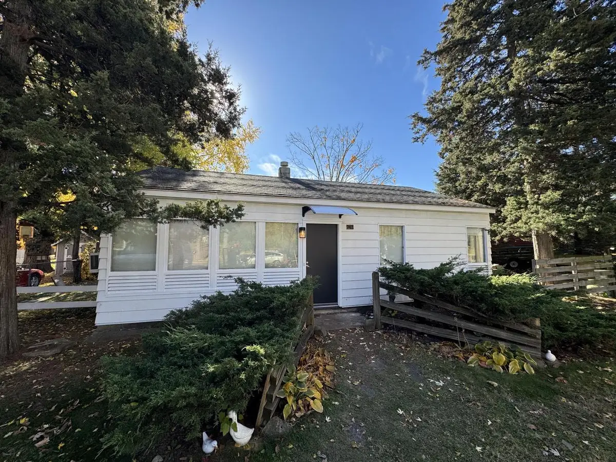 742 Sheridan Springs ROAD, Lake Geneva, WI 53147 - Image #1