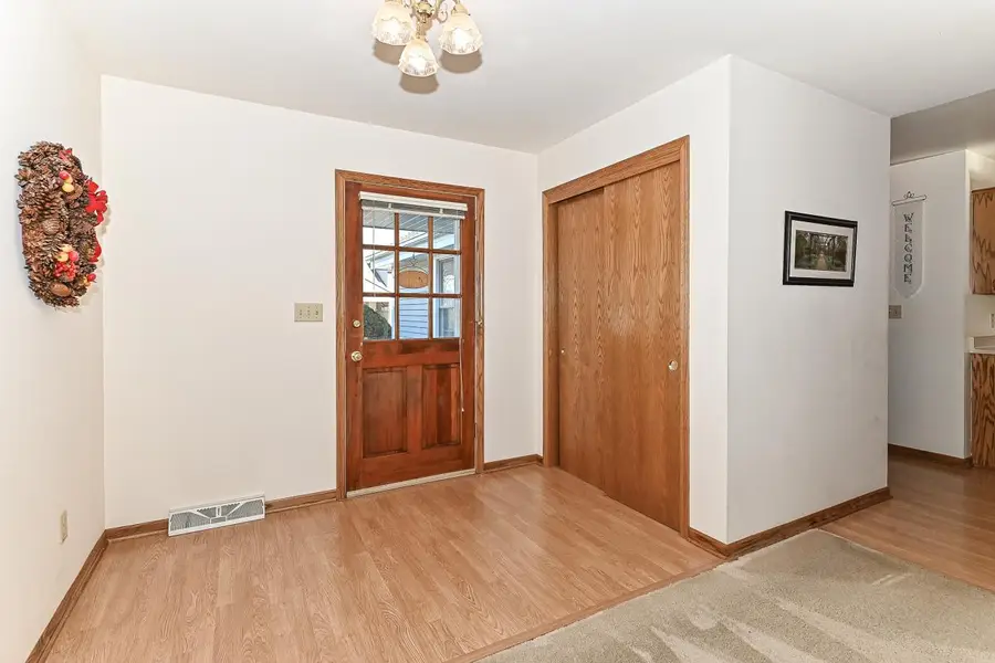 2741 Brighton DRIVE, Waukesha, WI 53188 - Image #3