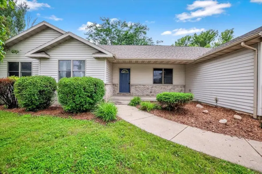 3467 Country View DRIVE, Delavan, WI 53115 - Image #2