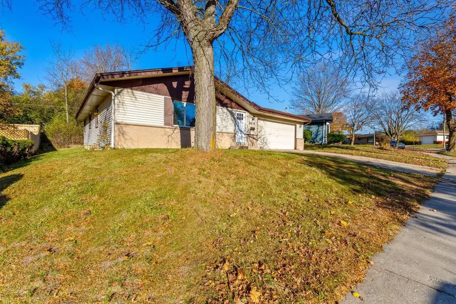 9610 W Rio STREET, Milwaukee, WI 53225 - Image #2