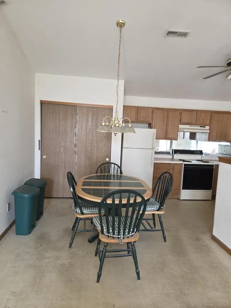 3651 E Barbara COURT #10, Oak Creek, WI 53154 - Image #3