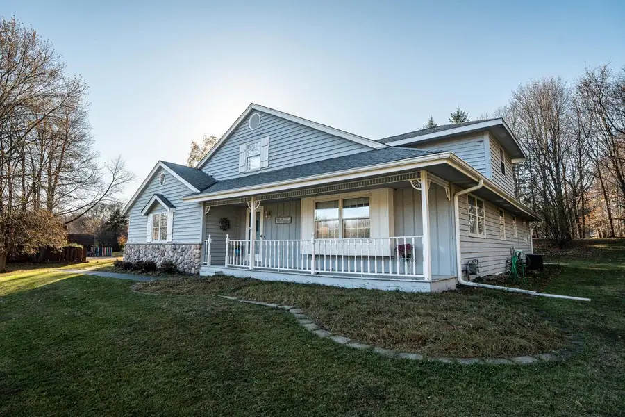 4434 Foxboro COURT, Slinger, WI 53086 - Image #2