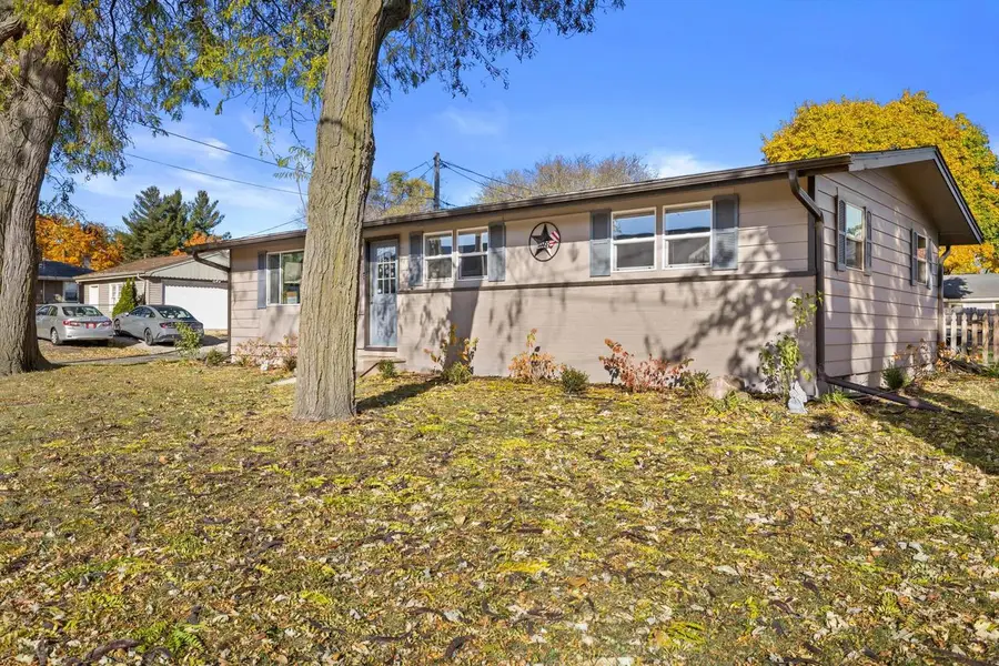 356 E Market STREET, Burlington, WI 53105 - Image #3