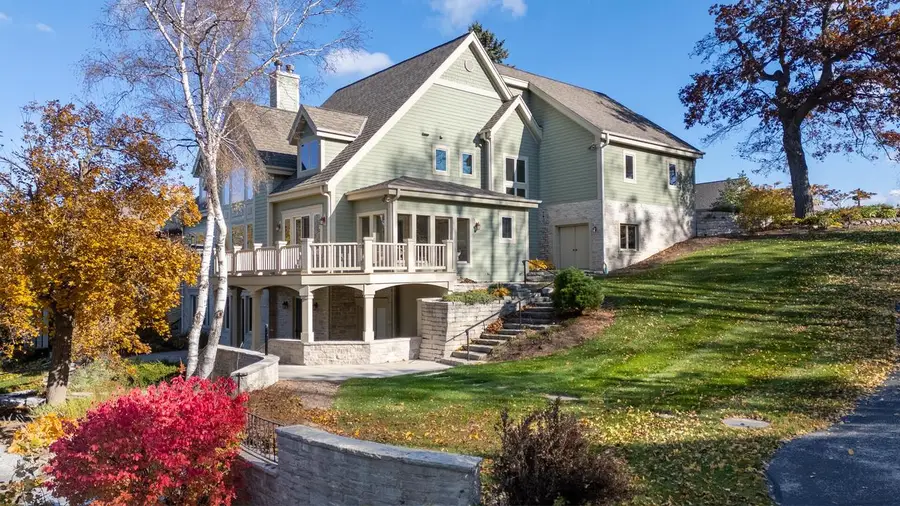 5337 Quaas DRIVE, West Bend, WI 53095 - Image #2