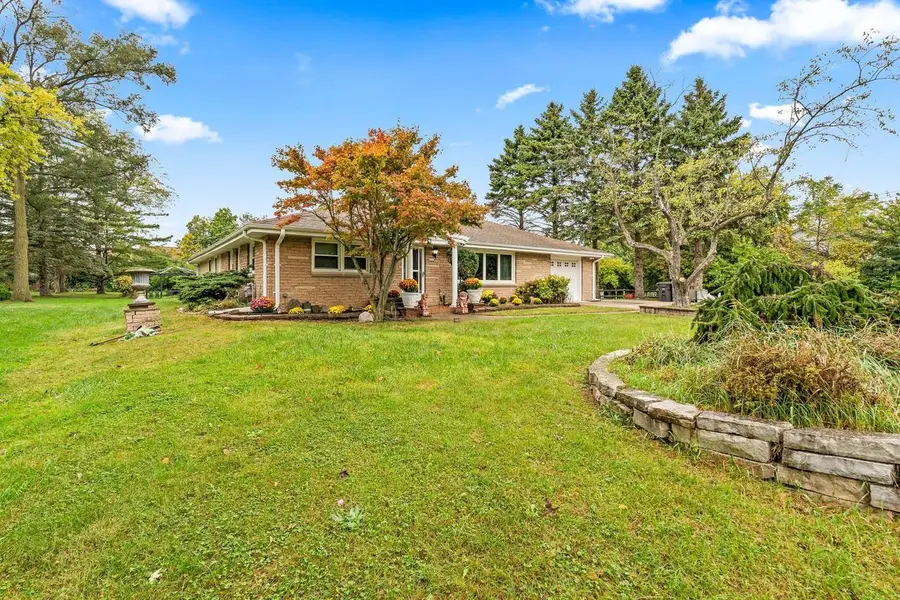 4805 S 39th STREET, Greenfield, WI 53221 - Image #2