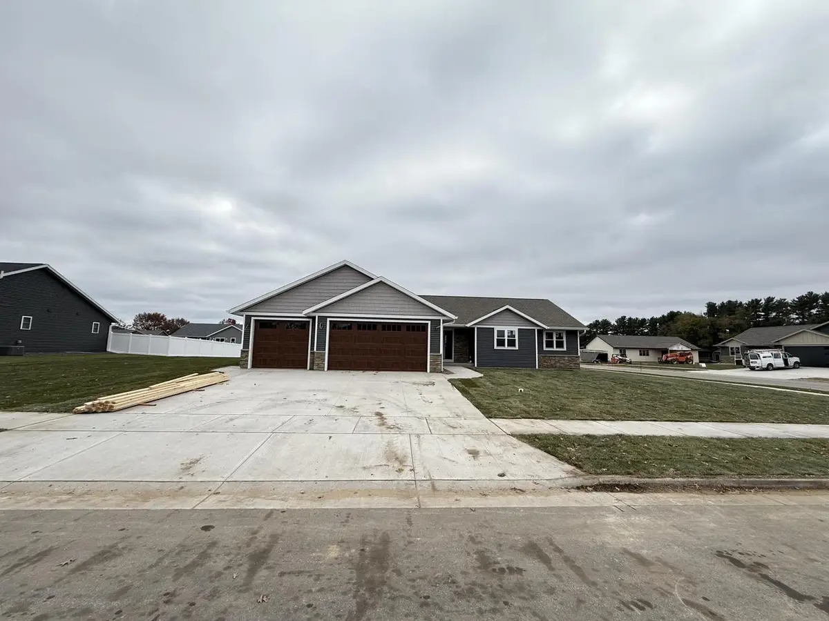 1938 Arches DRIVE, Holmen, WI 54636 - Image #1