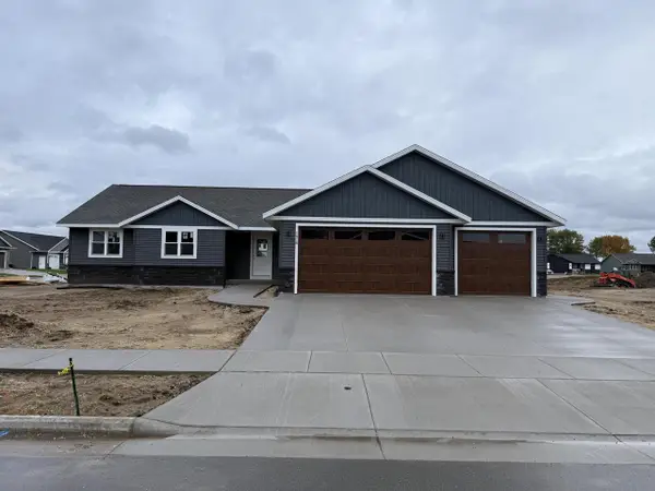 1818 Arches DRIVE, Holmen, WI 54636