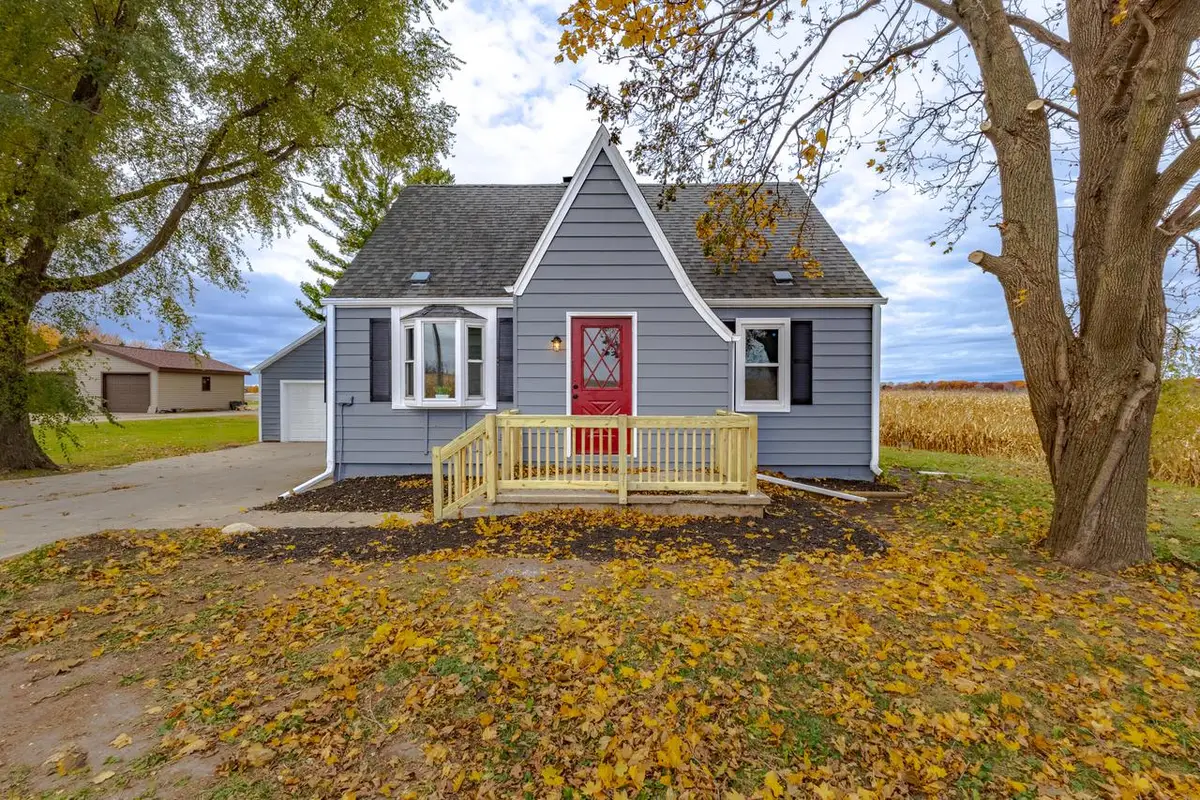 N6471 County ROAD E, Oconomowoc, WI 53066 - Image #1