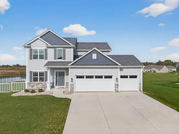 11520 W Meadowview DRIVE, Franklin, WI 53132