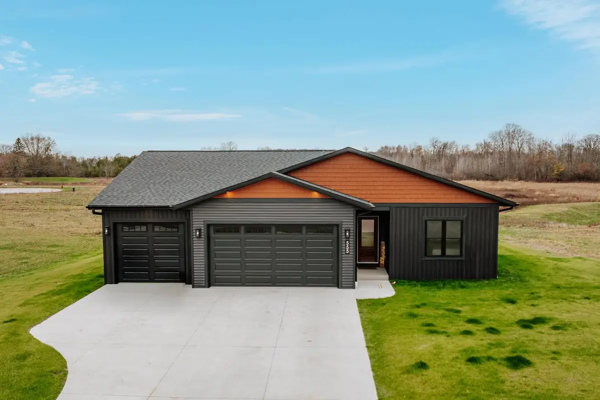 555 Lake Breeze LANE, Random Lake, WI 53075 - Image #1