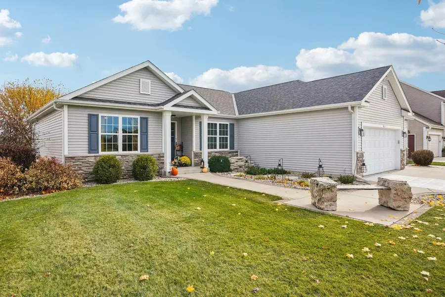 N8174 Woody LANE, Ixonia, WI 53036 - Image #3