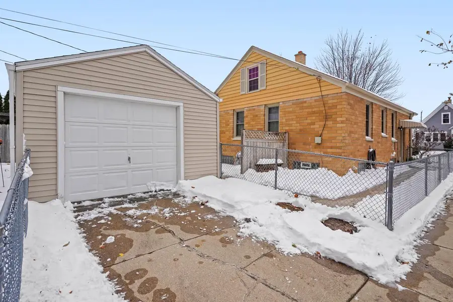 2225 Green STREET, Racine, WI 53402 - Image #3