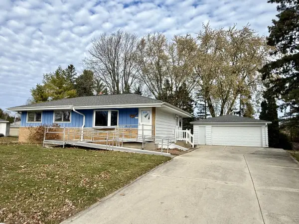1518 Scott ROAD, Port Washington, WI 53074