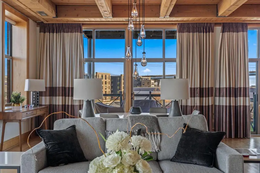 541 E Erie STREET #302, Milwaukee, WI 53202 - Image #3