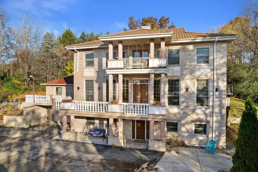 N44W25902 Lindsay ROAD, Pewaukee, WI 53072 - Image #2