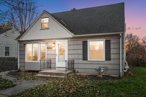 3035 N 81st STREET, Milwaukee, WI 53222