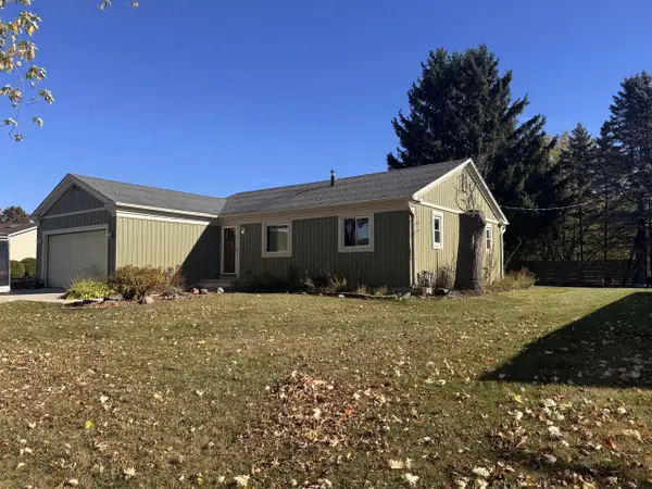 2009 Sharon LANE, Manitowoc, WI 54220