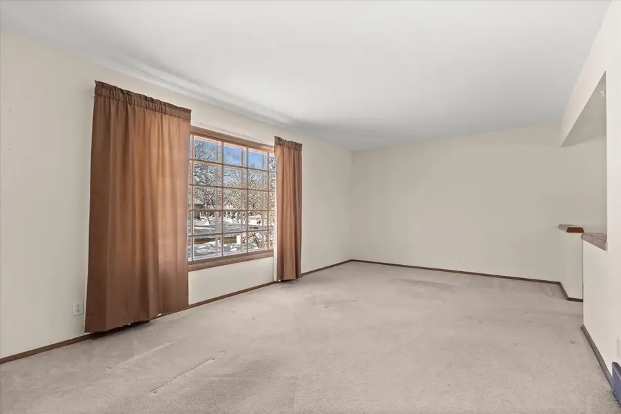 214 S Regis ROAD, Saukville, WI 53080 - Image #3