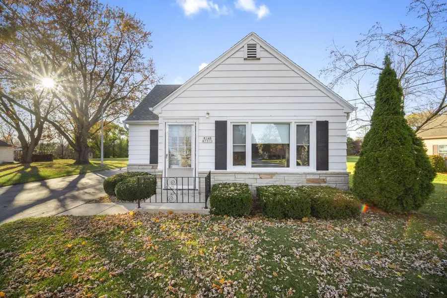 W148N7311 Woodland DRIVE, Menomonee Falls, WI 53051 - Image #2