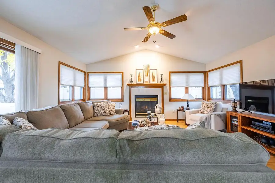 1317 Oak AVENUE N, Onalaska, WI 54650 - Image #3