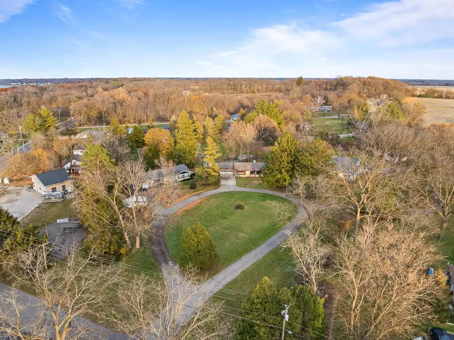 N1630 Hilltop DRIVE, Lake Geneva, WI 53147 - Image #3