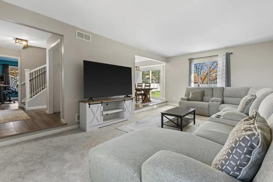 8150 S Waring DRIVE, Oak Creek, WI 53154 - Image #2