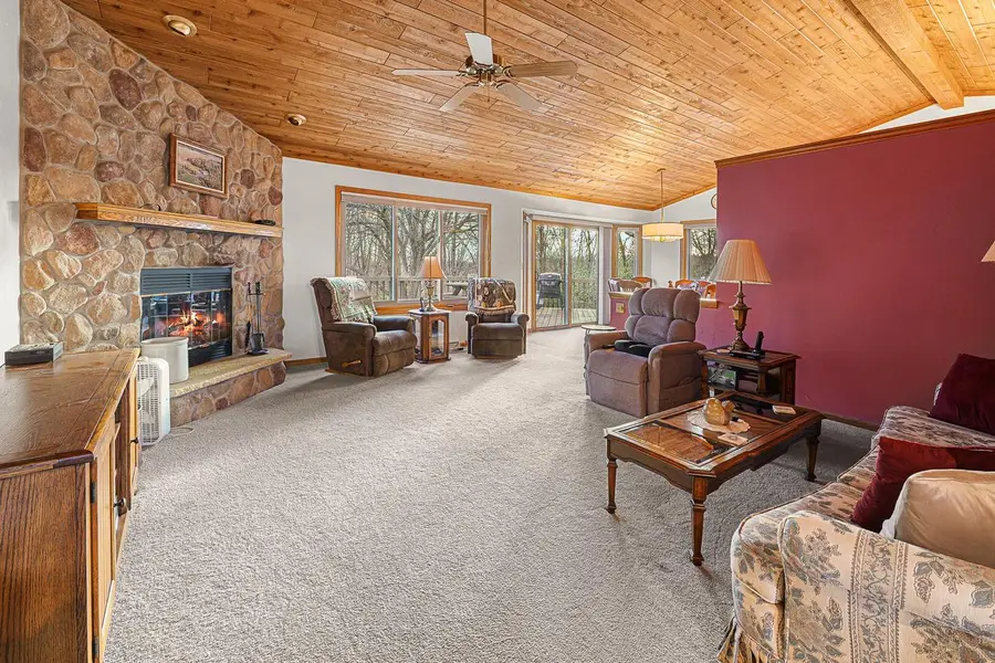 W9109 Brazelton DRIVE, Kewaskum, WI 53040 - Image #3