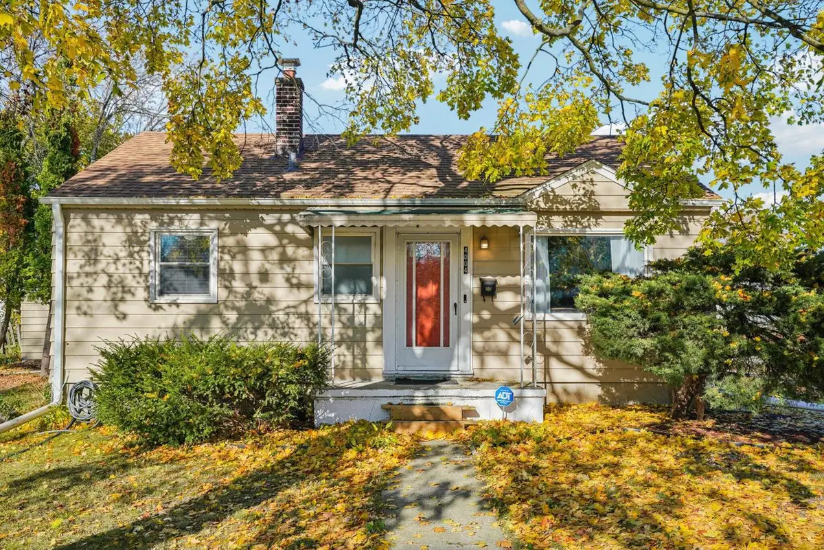 4004 W Congress STREET, Milwaukee, WI 53209 - Image #1