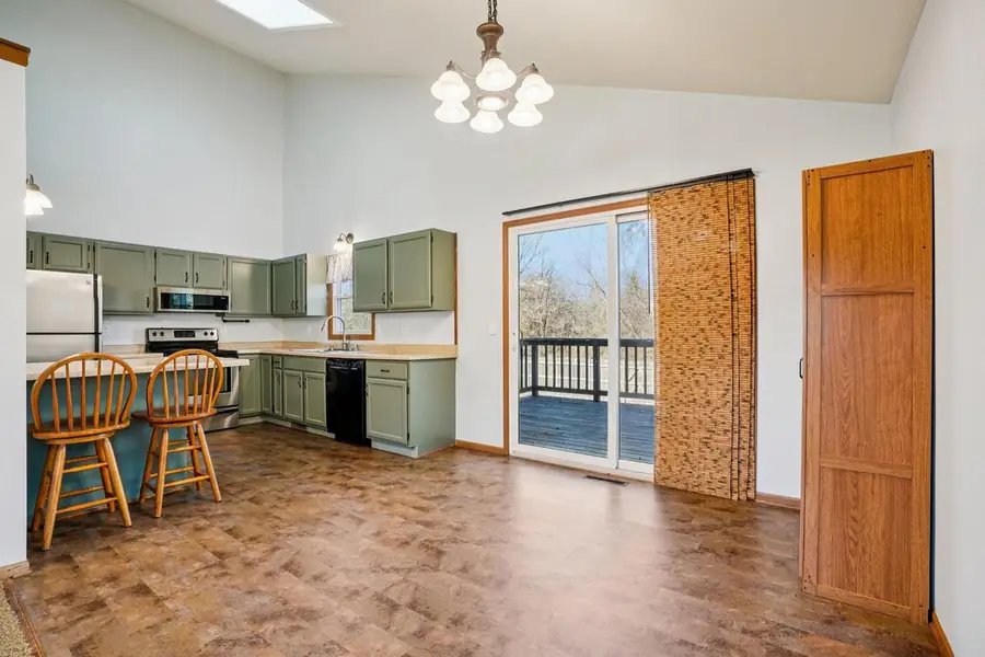 1614 Briarwood LANE, Hartford, WI 53027 - Image #3