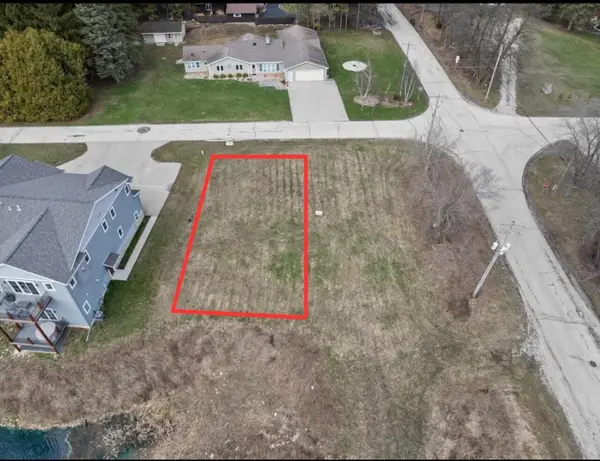 W5705 Summit Woods LANE #20, Plymouth, WI 53073