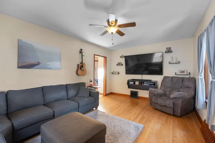 4023 S 1st STREET, Milwaukee, WI 53207 - Image #2