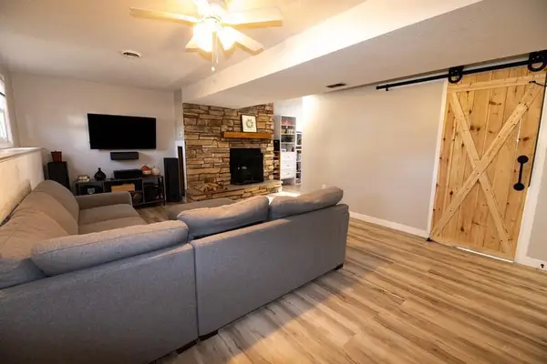 1952 Garland AVENUE, Waukesha, WI 53188