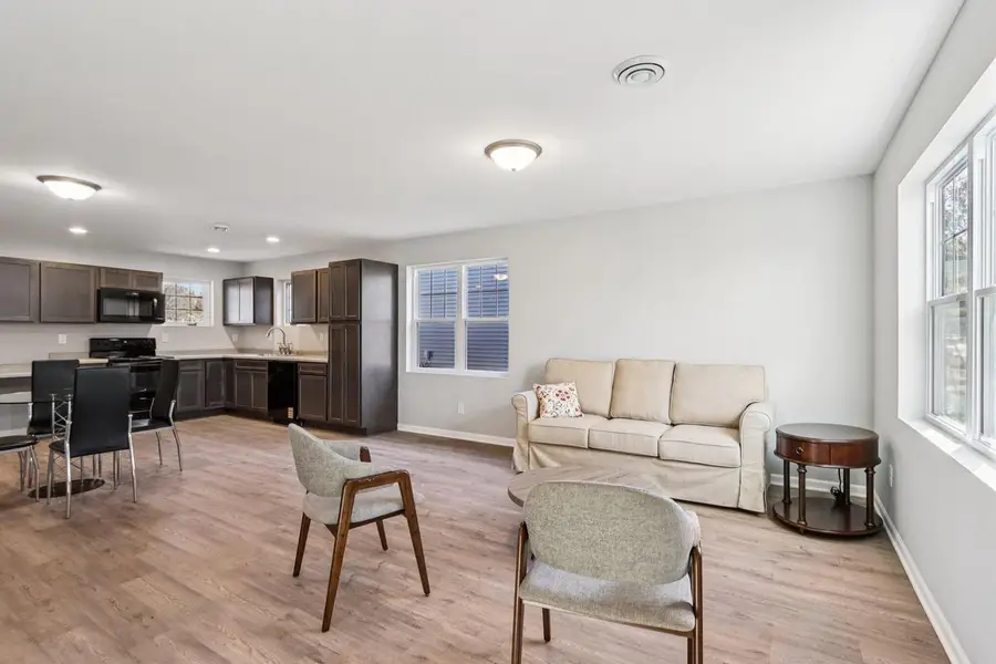 421 Oakland AVENUE, Waukesha, WI 53186 - Image #2