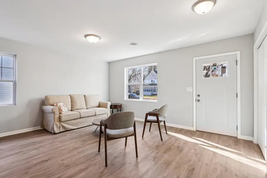 421 Oakland AVENUE, Waukesha, WI 53186 - Image #3