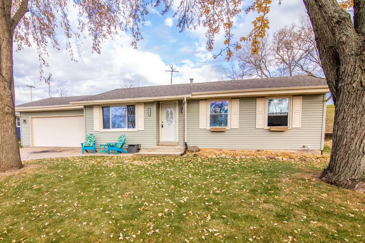 1509 Hillside LANE, Watertown, WI 53098 - Image #1